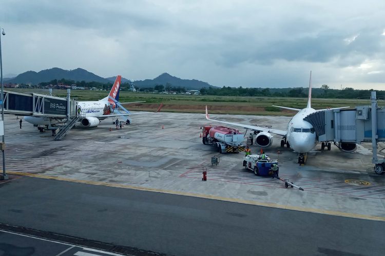 Pesawat milik maskapai Sriwijaya Air Group saat di Bandara Depati Amir, Pangkal Pinang, akhir Februari 2020.