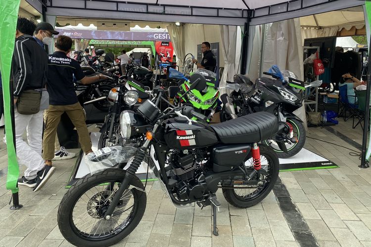 Booth Kawasaki di IAM x IIMS Motobike Show 2021