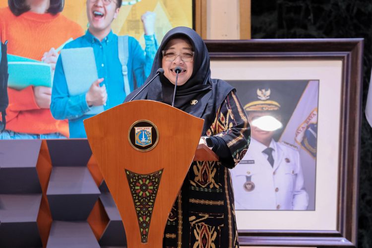 Kepala Dinas Pendidikan (Kadisdik) DKI Jakarta Nahdiana dalam Forum Orientasi Penerima Baru Kartu Jakarta Mahasiswa Unggul (KJMU) Tahap II Tahun 2025 di Jakarta, Kamis (19/2/2026). 
