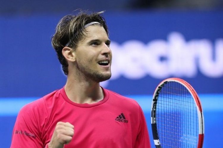 Petenis Austria, Dominic Thiem, mengalahkan Daniil Medvedev dalam partai semifinal US Open 2020, 12 September 2020.