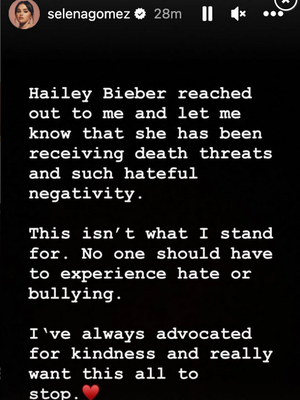 Instagram story Selena Gomez yang mengingatkan penggemarnya untuk menghentikan bullying pada Hailey Bieber