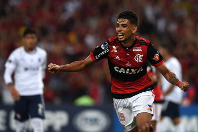 Selebrasi pemain Flamengo, Lucas Paqueta, seusai membobol gawang Independiente dalam pertandingan final Piala Sudamericana 2017 di Stadion Maracana, Rio de Janeiro, Brasil, pada 13 Desember 2017.