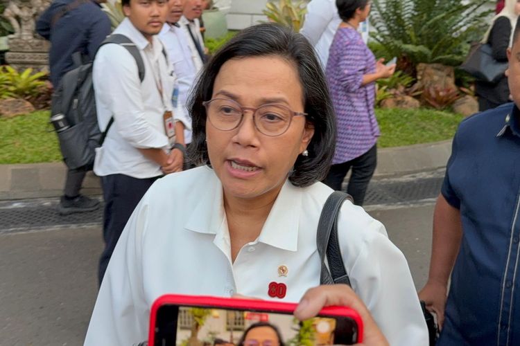 Bukan Sri Mulyani sebagai menteri keuangan terlama. Dalam catatan sejarah, Menteri Keuangan Indonesia terlama adalah Ali Wardhana.