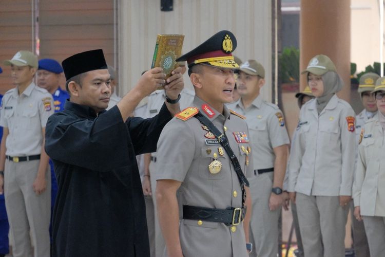 Ajudan Wapres Ma'ruf Amin, Brigjen Pol M. Sabilul Alif resmi menjabat Wakapolda Banten setelah proses serah terima jabatan dilakukan dan dipimpin oleh Kapolda Banten. Kamis (19/1/2023).