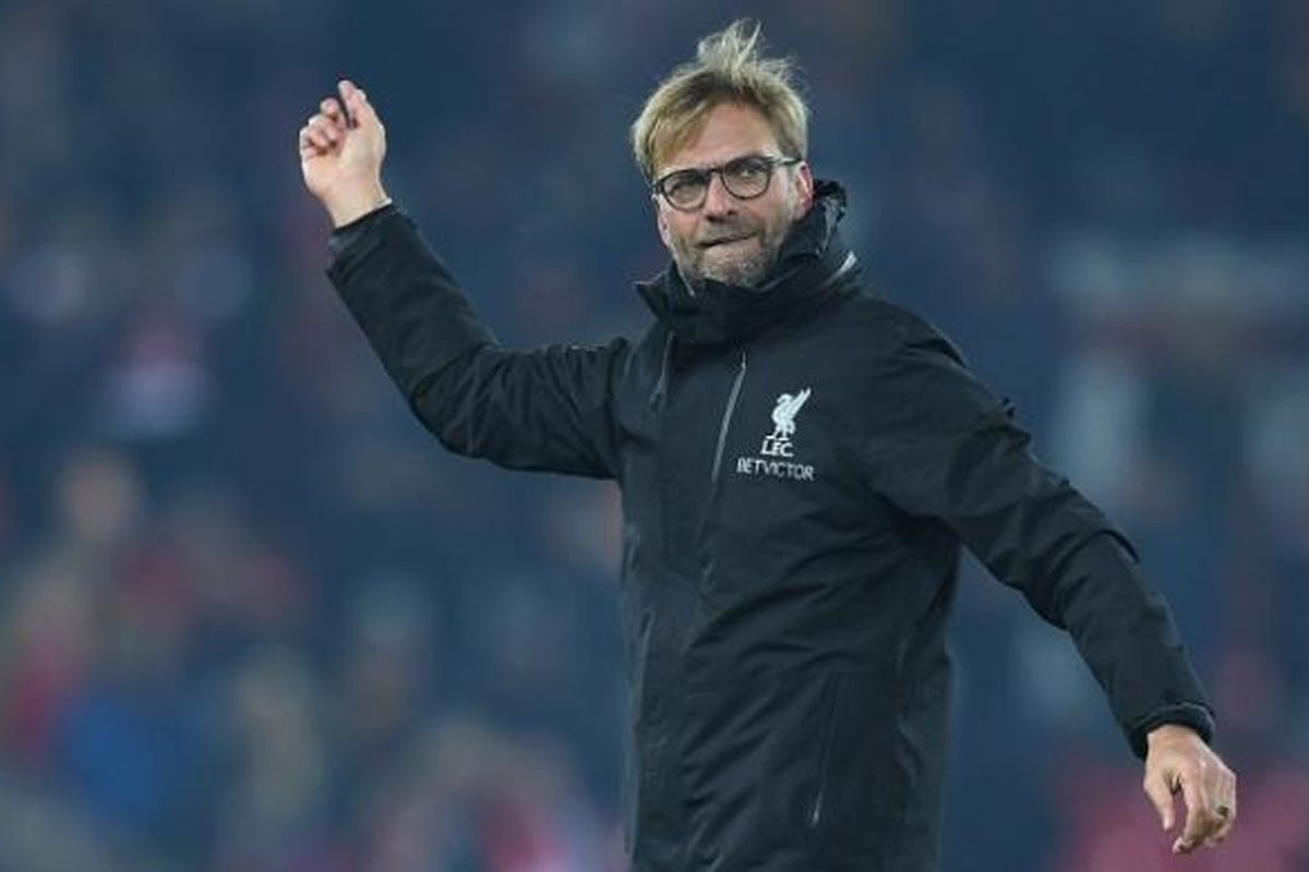 Manajer Liverpool, Juergen Klopp, merayakan kemenangan timnya atas Sunderland dalam ajang Premier League, di Stadion Anfield, Sabtu (26/11/2016).