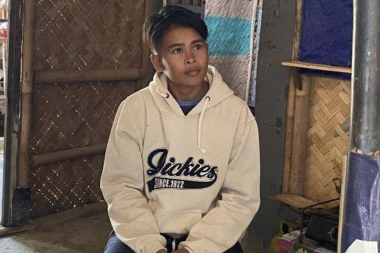 Sopyah Supriatin (22) warga Indramayu, Jawa Barat, menceritakan jalan hidupnya yang tak mudah. 