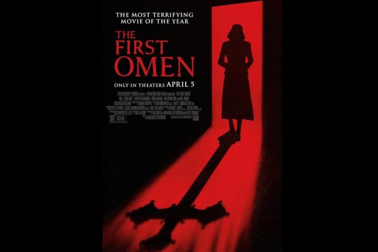 Film The First Omen yang diproduseri David S. Goyer, dan Keith Levine ini bercerita tentang seorang wanita muda Amerika yang dikirim ke Roma untuk memulai kehidupan pelayanan kepada gereja.