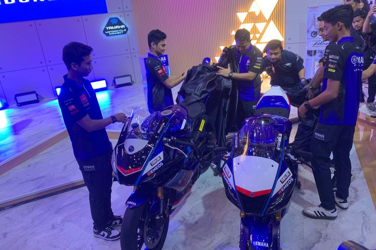 Yamaha mengumumkan 5 pebalap YRI ?Pejuang Semakin di Depan? di booth Yamaha pada event IIMS 2024.