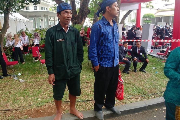 Saija (48), seorang suku Baduy menghadiri upacara HUT RI di Istana tanpa alas kaki, Jumat (17/8/2018).