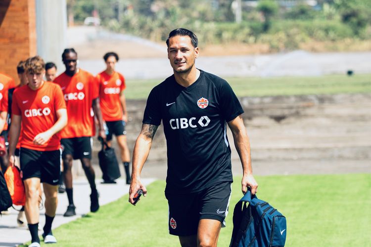 Mantan pemain Liga Indonesia Raphael Maitimo kini menjadi manager dan koordinator Timnas Kanada di Piala Dunia U17 2023 Indonesia.