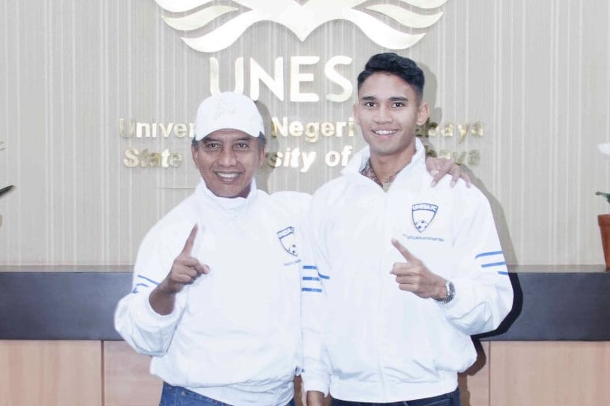 Pemain Timnas Indonesia U-23, Marselino Ferdinan (kanan), Jumat (3/5/2024).