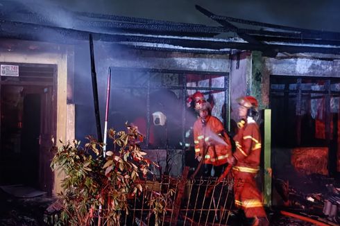 Damkar Pastikan Tak Ada Korban Jiwa dalam Kebakaran di Jakasampurna Bekasi