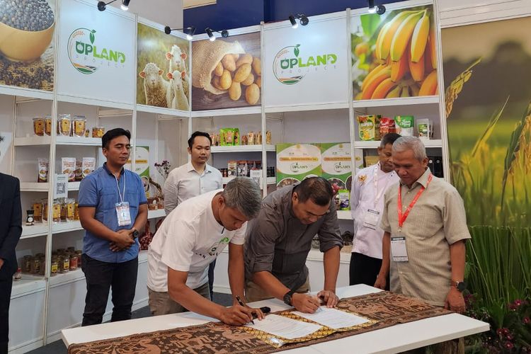 Proyek UPLAND Direktorat Jenderal (Ditjen) Prasarana dan Sarana (PSP) Kementerian Pertanian (Kementan) berhasil menjalin kerja sama dengan Islamic Chef Culinary Indonesia (ICCI) pada event Trade Expo Indonesia (TEI) ke-38.