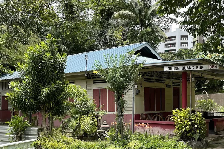 Kampong Lorong Buangkok, Kampung Terakhir di Singapura