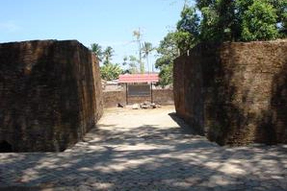 Benteng Somba Ompu.