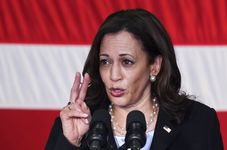 US Vice President Harris Raises Rights Issues during Visit to Vietnam