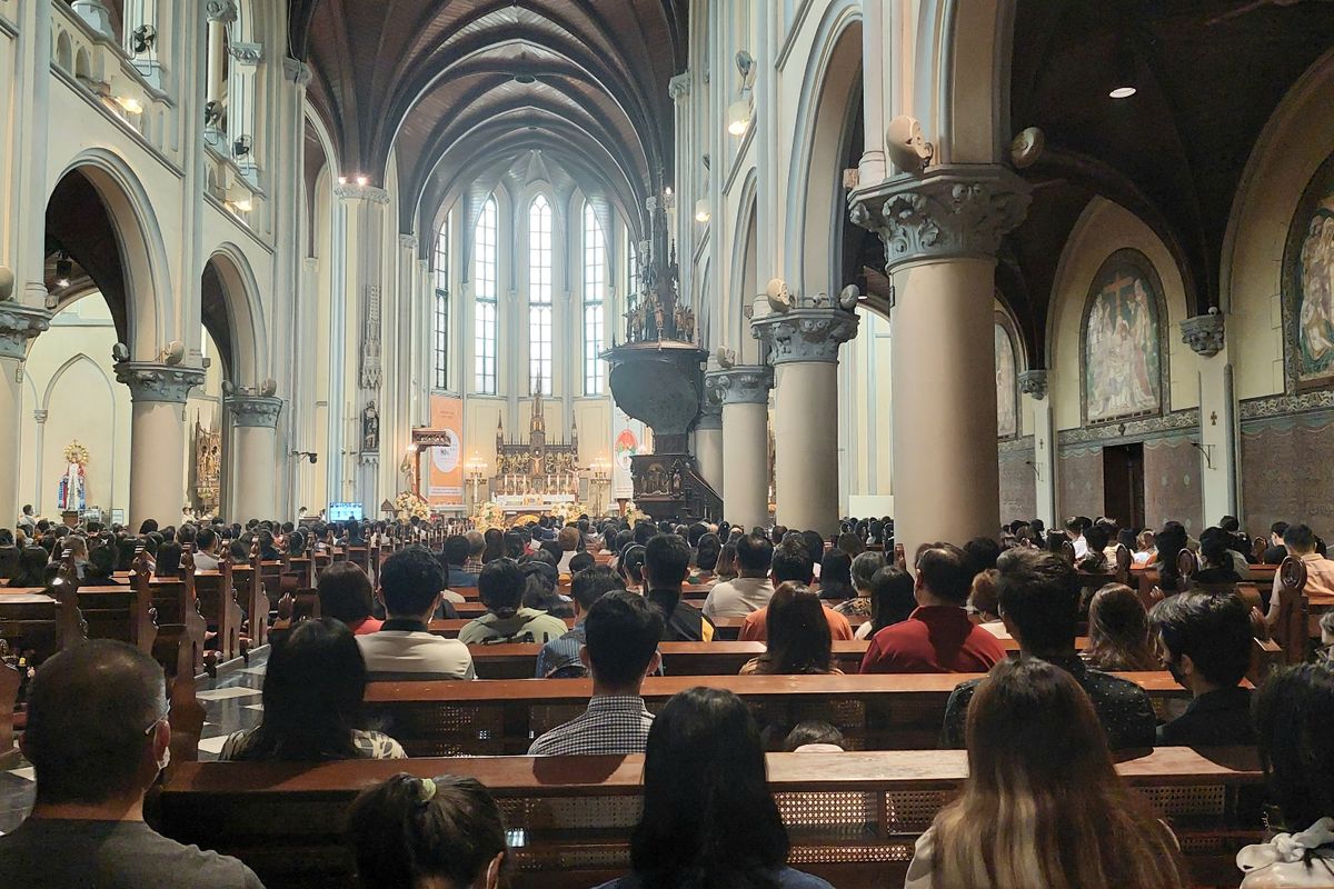 Lebih dari 1.300 umat melakukan ibadah misa di Gereja Katedral Jakarta, pada Kamis (26/5/2022) sesi pertama. .