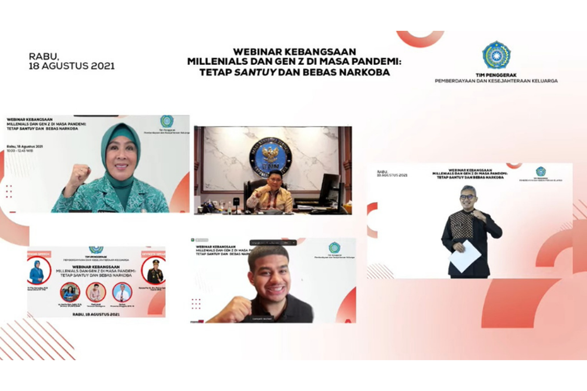 Ketua Umum Tim Penggerak Pemberdayaan dan Kesejahteraan Keluarga (TP-PKK) Tri Tito Karnavian saat menghadiri Webinar Kebangsaan bertajuk Millennial dan Gen Z di Masa Pandemi: Tetap Santuy dan Bebas Narkoba, Rabu (18/8/2021). 