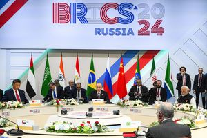 Menjaga Keseimbangan Indonesia di Tengah Ambisi BRICS