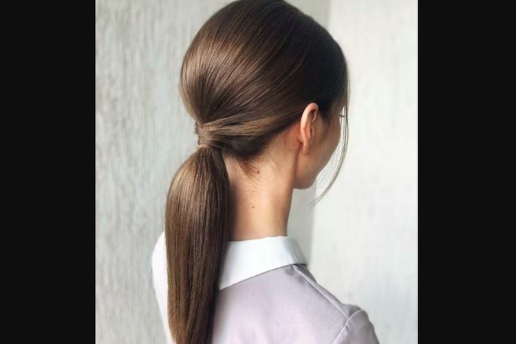 Gaya rambut twisted ponytail