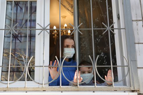 Anak di Rumah Saja Selama Pandemi, Bagaimana Tumbuh Kembangnya?