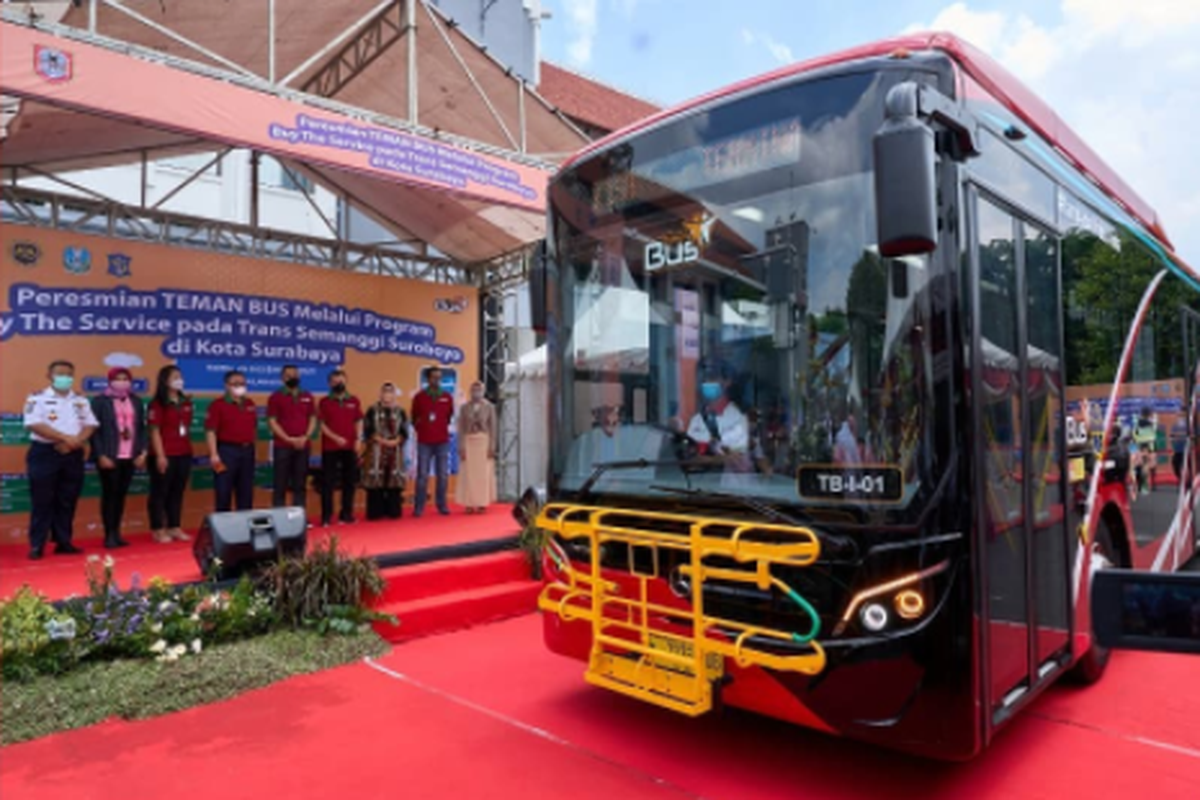 Unit bus Trans Semanggi Surabaya