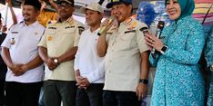 Bersama TP-PKK, Tito Karnavian Turun Langsung Bantu Warga Terdampak di Aceh Tamiang
