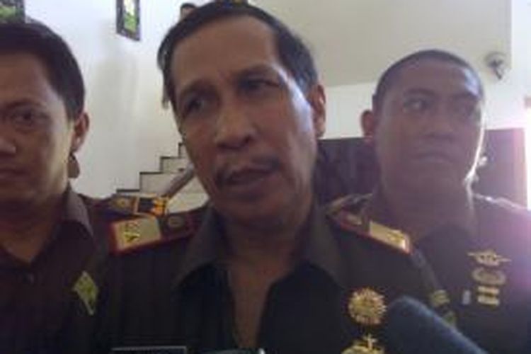 Kepala Kejaksaan Tinggi Bali, Momock Bambang Samiarso saat berada di kantornya
