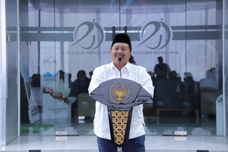 Bupati Jombang Warsubi