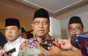Ketua Umum Pengurus Besar Nahdlatul Ulama (PBNU) Said Aqil Siradj seusai buka bersama di kediaman Ketua Umum Partai Golkar Setya Novanto di Widya Chandra III, Jakarta Selatan, Rabu (7/6/2017).