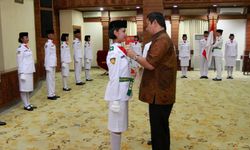 Walikota Semarang Lantik 27 Paskibraka