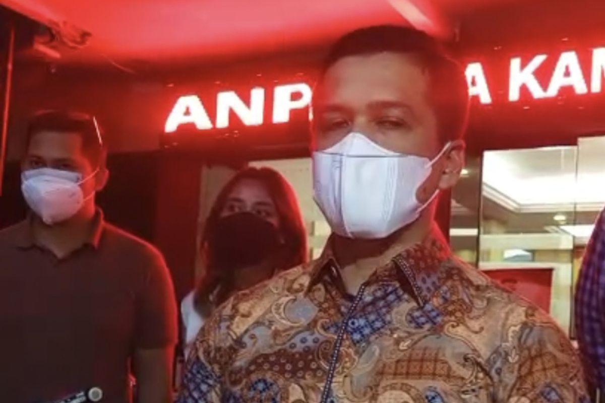 Kepala Satuan Reserse Polres Metro Jakarta Selatan, Kompol Achmad Akbar memberikan keterangan pers setelah memeriksa sosok perempuan yang mengunggah video di media sosial mengenai dugaan praktik pesugihan di Pondok Indah, Jakarta Selatan, agar tidak menimbulkan keresahan masyarakat.