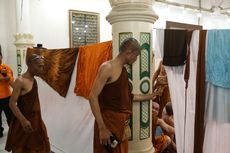 BERITA FOTO: 32 Biksu Tiba di Pekalongan, Bermalam di Kanzus Sholawat Habib Luthfi 