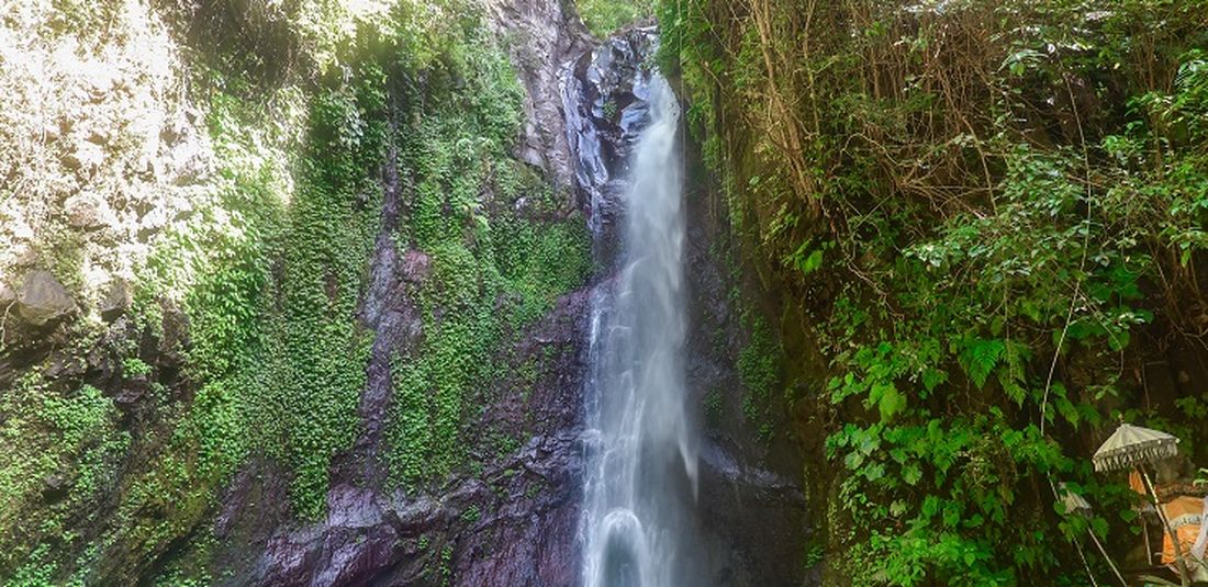 Air Terjun Yeh Mampeh di Kecamatan Tejakula, Kabupaten Buleleng, Bali.