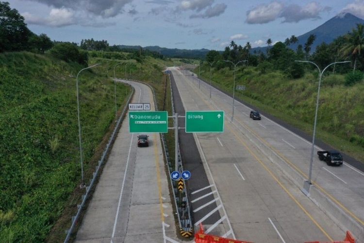 Jalan Tol Manado-Bitung