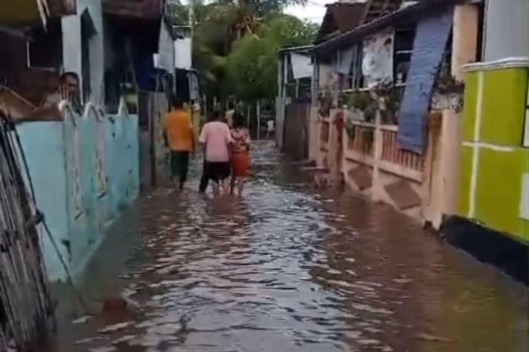 Banjir Bandang dan Rob Meluap di dua kecamatan, Kabupaten Sumbawa Kamis (8/2/24)