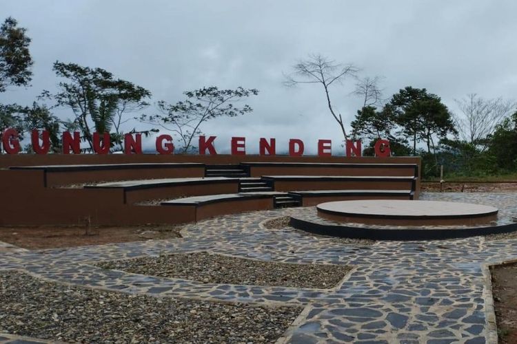 Landmark Gunung Kendeng di Banten