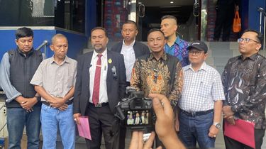 Tak Ada Kerusakan Rumah, Keluarga Ermanto Usman Curigai Dugaan Pembunuhan Berencana