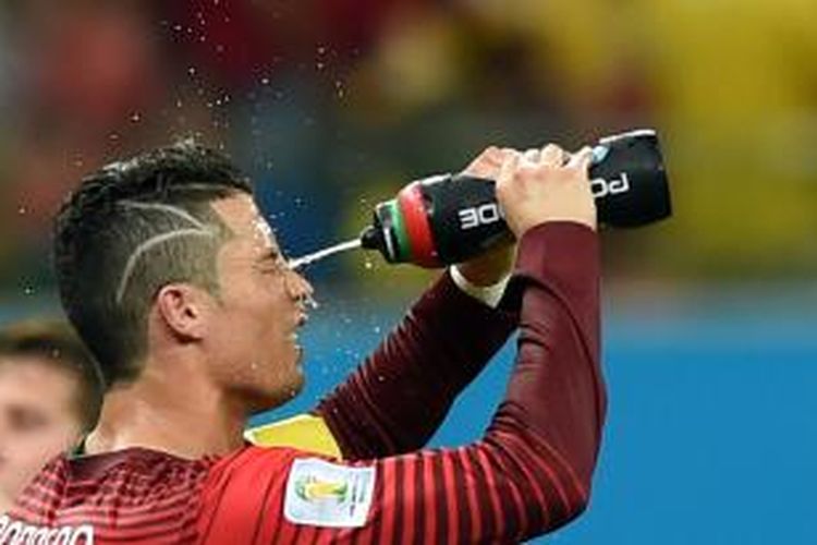 Gelandang tim nasional Portugal, Cristiano Ronaldo. 