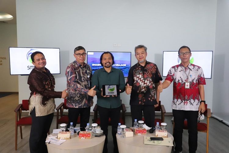 Kementerian Kelautan dan Perikanan (Kementerian KP) siapkan Smart Fisheries Village (SFV) untuk perkuat kemandirian kampung perikanan di Indonesia.