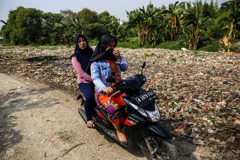 Cerita Warga Sekitar Lautan Sampah, Takut Banjir dan Kena Air Langsung Gatal