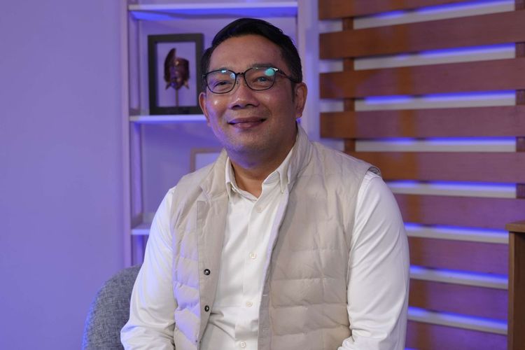 Ridwan Kamil berpose setelah diwawancara KOMPAS.com dalam acara GASPOL! pada Kamis, (12/9/2024).