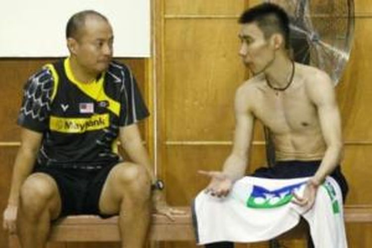 Lee Chong Wei (kanan) dan pelatihnya asal Indonesia, Hendrawan