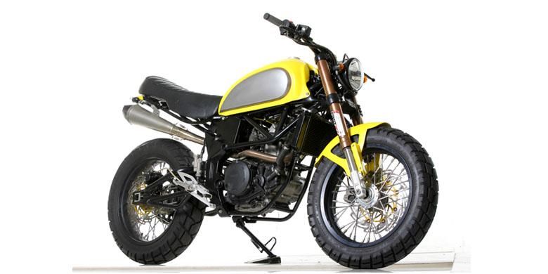 Minerva 250 lansiran tahun 2013 diubah bergaya scrambler.