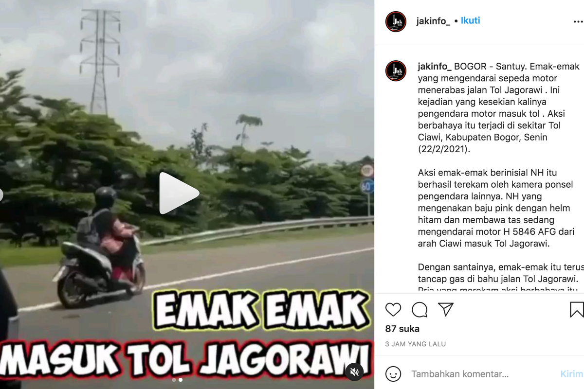 Pengendara motor masuk Tol Jagorawi