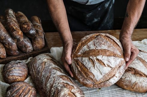 Apa Bedanya Roti Sourdough dan Roti Biasa? Proses Pembuatan sampai Manfaat