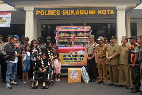 Tiba di Sukabumi, Satu Keluarga Pengungsi Palu Dihadiahi Warung