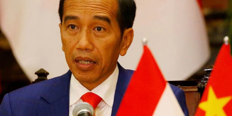 Jokowi's Reason for Revoking the PCR-Antigen Test Requirements for