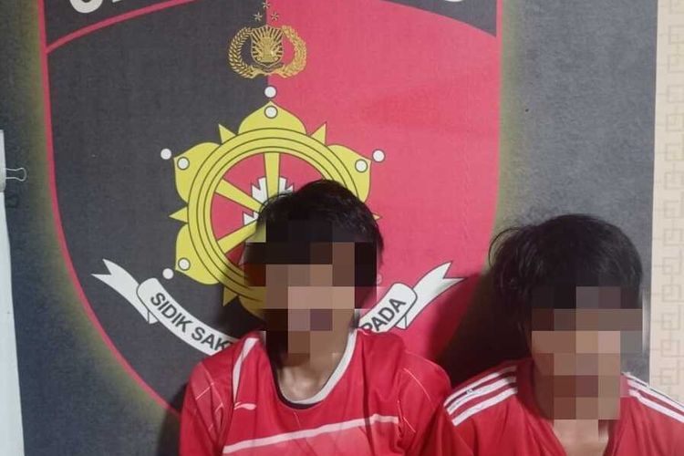 Saudari Kembar Tertangkap Tangan Warga Asik Nyabu di Toilet Masjid kawasan Batu Ampar, Balikpapan