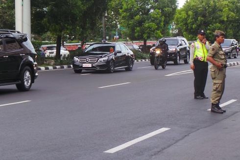 Delegasi KAA Pulang dari Bandung, Lalu Lintas di MT Haryono Buka Tutup